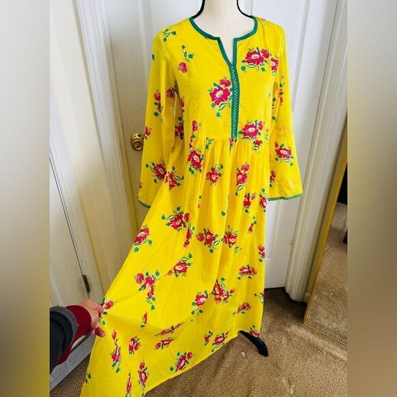 GENERATION PAKISTANI DESIGNER FLORAL DRESS - Picture 5 of 12